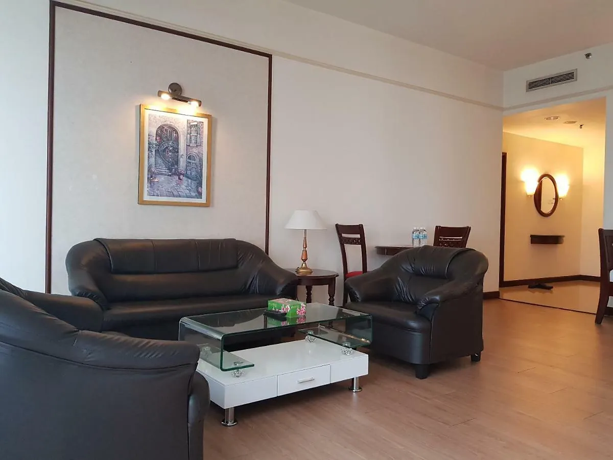 New Town Suite At Times Square كوالالمبور 0*,